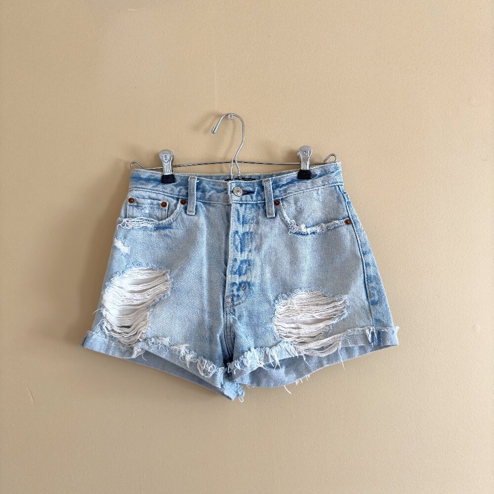 Abercrombie & Fitch Annie High Rise Shorts Light Wash